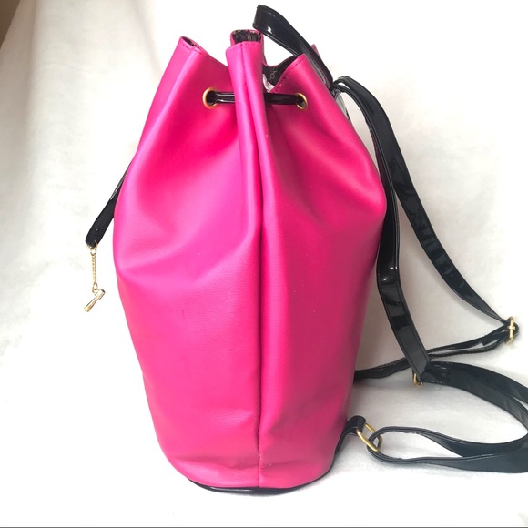 JUICY COUTURE PINK & BLACK PATENT BUCKET BACKPACK - Picture 4 of 16